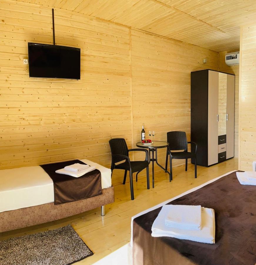 Hotel Askar Alakhadze Luaran gambar