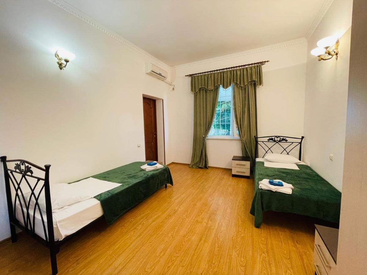Hotel Askar Alakhadze Luaran gambar
