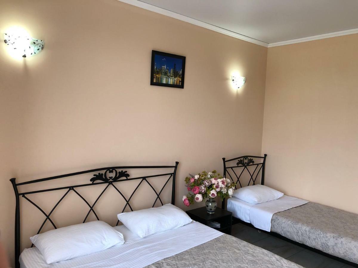 Hotel Askar Alakhadze Luaran gambar