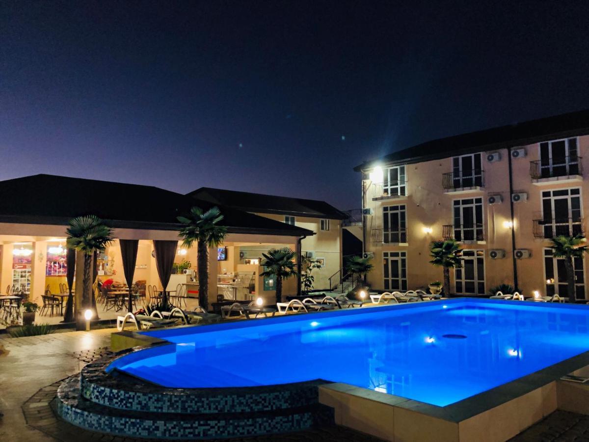 Hotel Askar Alakhadze Luaran gambar
